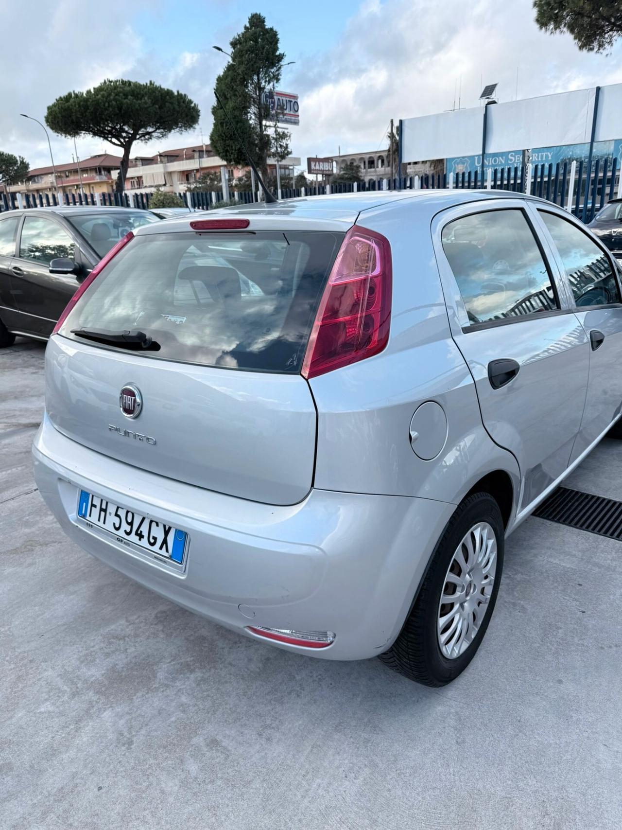 Fiat Punto 1.3 MJT II S&S 95 CV 5 porte Street
