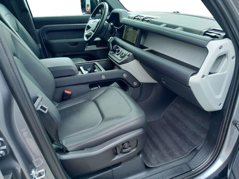 Land Rover Defender 3.0D I6 200 110 SE AWD auto. AUTOCARRO/NETTO IVA
