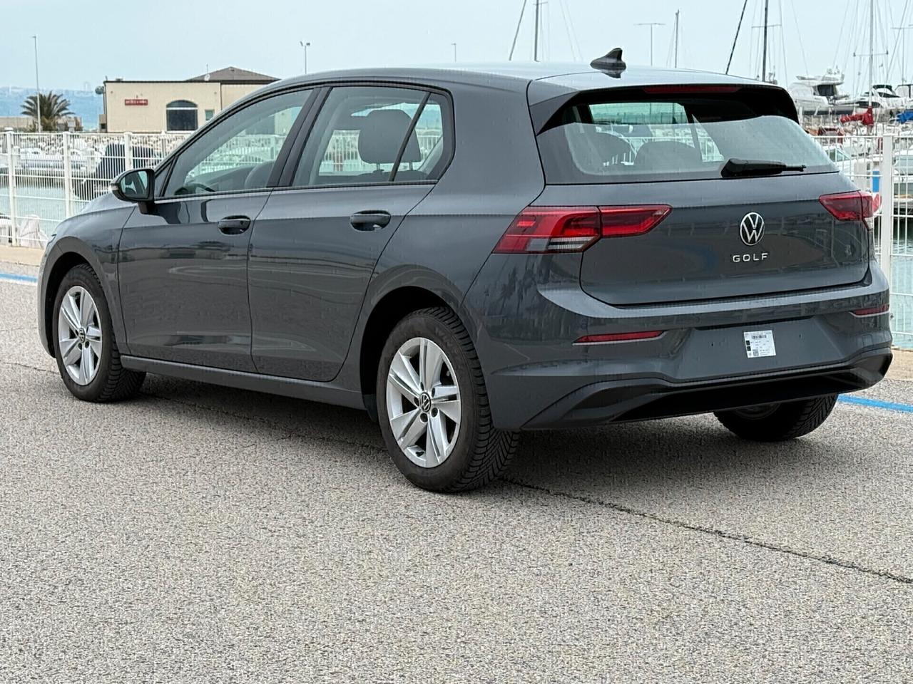 Volkswagen Golf 2.0 TDI DSG Virtual Cockpit