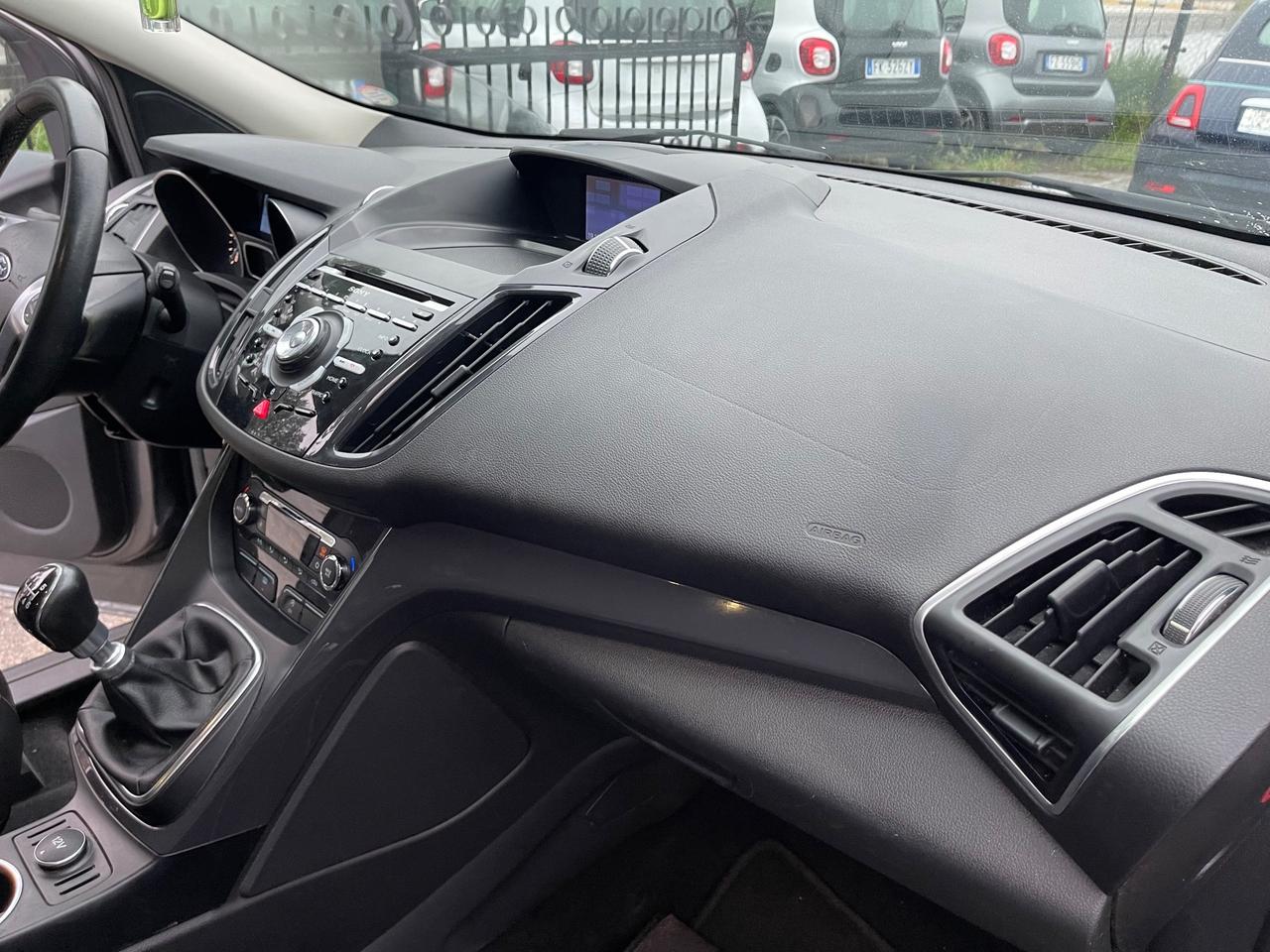 Ford Kuga 2.0 TDCI 150 CV 4WD Powershift Titanium