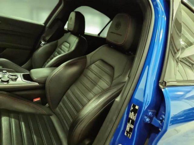 ALFA ROMEO Giulia 2.2 Turbodiesel 210 CV AT8 AWD Q4 Competizione