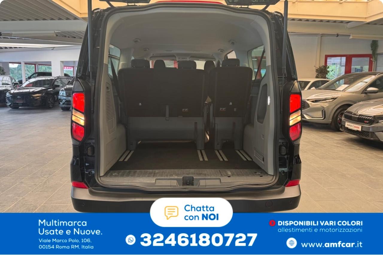 Ford Tourneo Custom 9 posti
