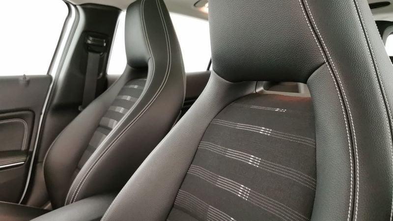 Mercedes-Benz GLA 200 d Sport auto
