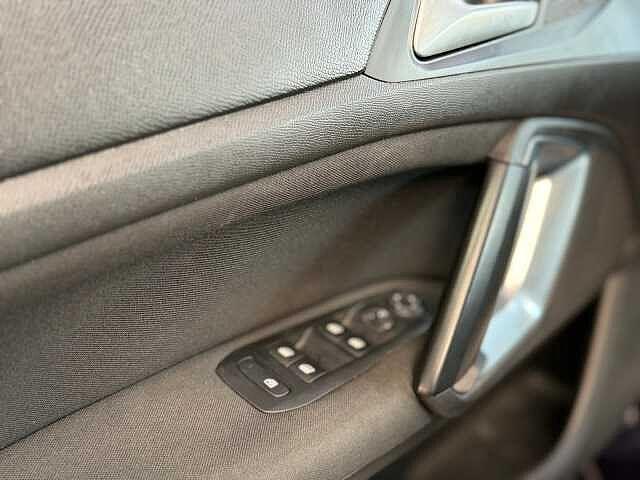Peugeot 308 BlueHDi 130 S&S SW Allure