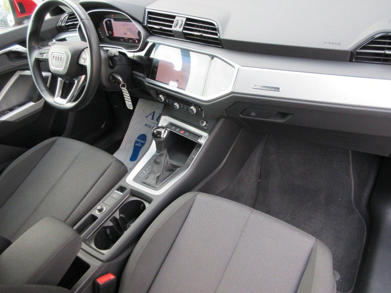Audi Q3 35 2.0 tdi Business Advanced s-tronic