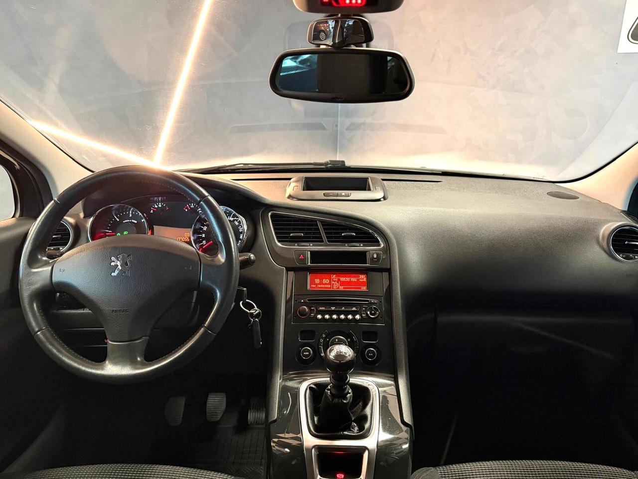 Peugeot 5008 1.6 HDi 112CV Tecno