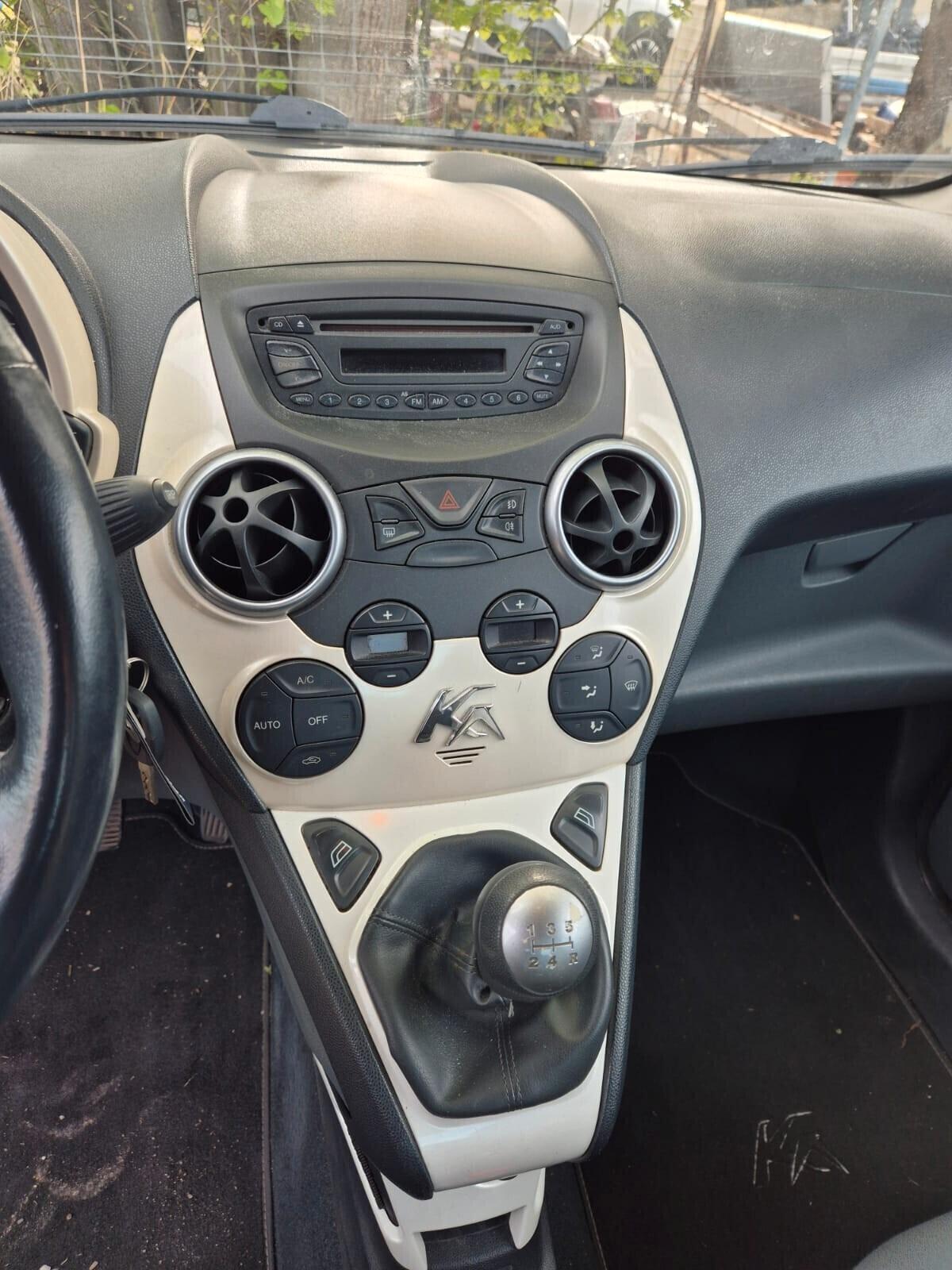 Ford Ka 1.3 TDCi 75CV Titanium