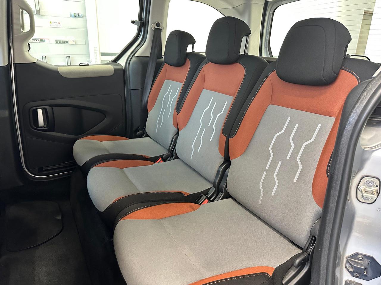 Peugeot Partner Tepee 1.6 hdi Outdoor 92cv E5
