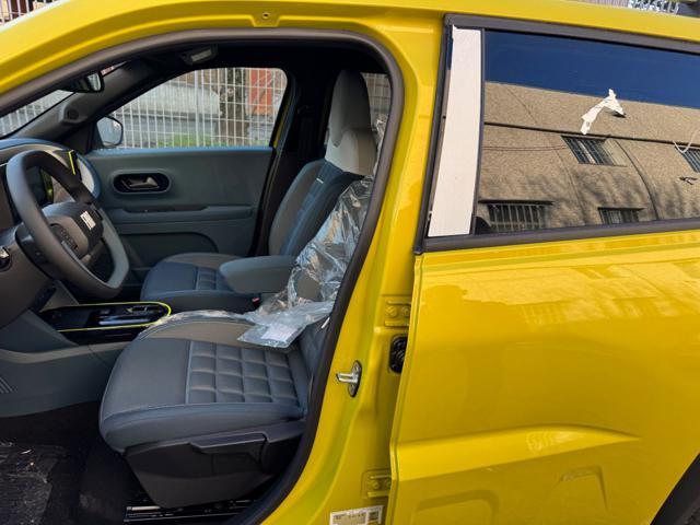 FIAT Grande Panda 1.2 Hybrid 110CV La Prima KM.0 PRONTA CONSEGNA