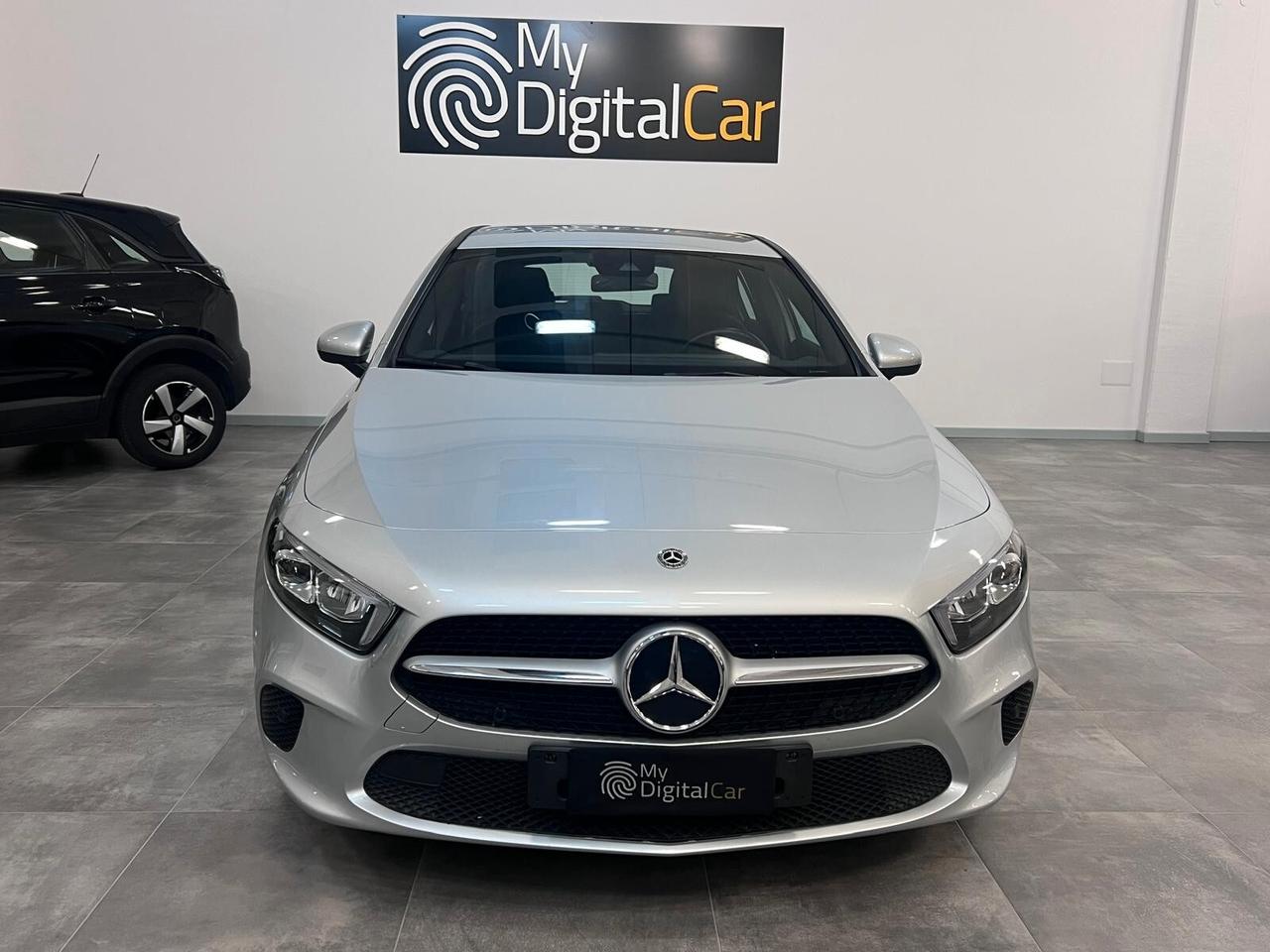 Mercedes-benz A 180d Automatic Business