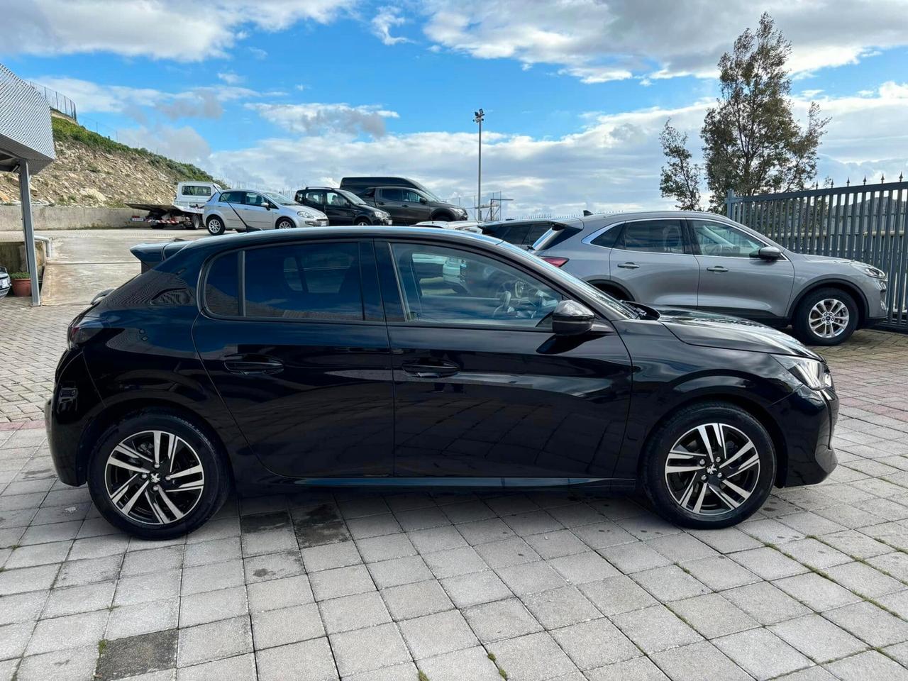 PEUGEOT 208 - 2019