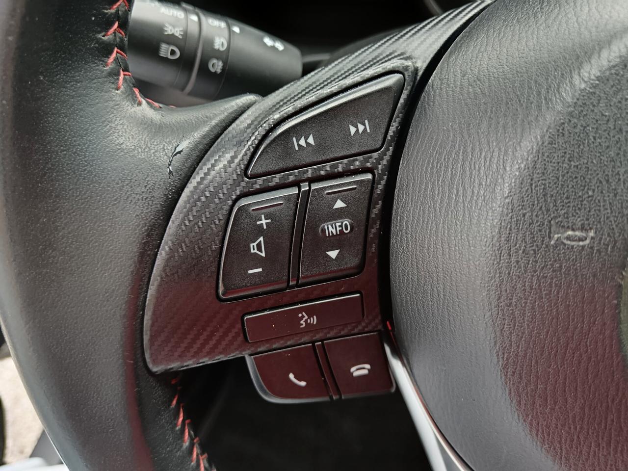 Mazda 3 1.5 SKYACTIV-D 105CV EXCEED FULL