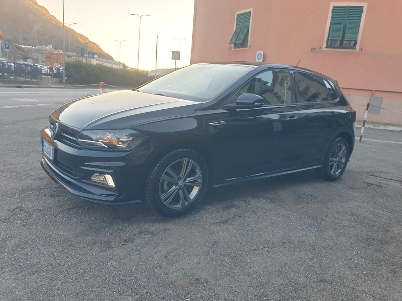 Volkswagen Polo 1.0 TSI 5p. r line