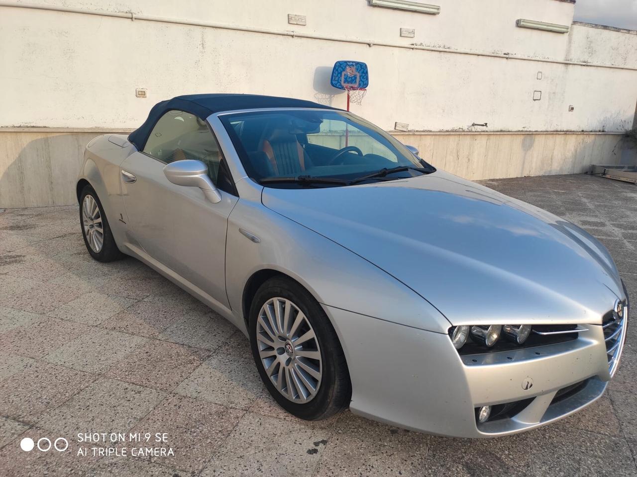 Alfa Romeo Spider 2.2 JTS