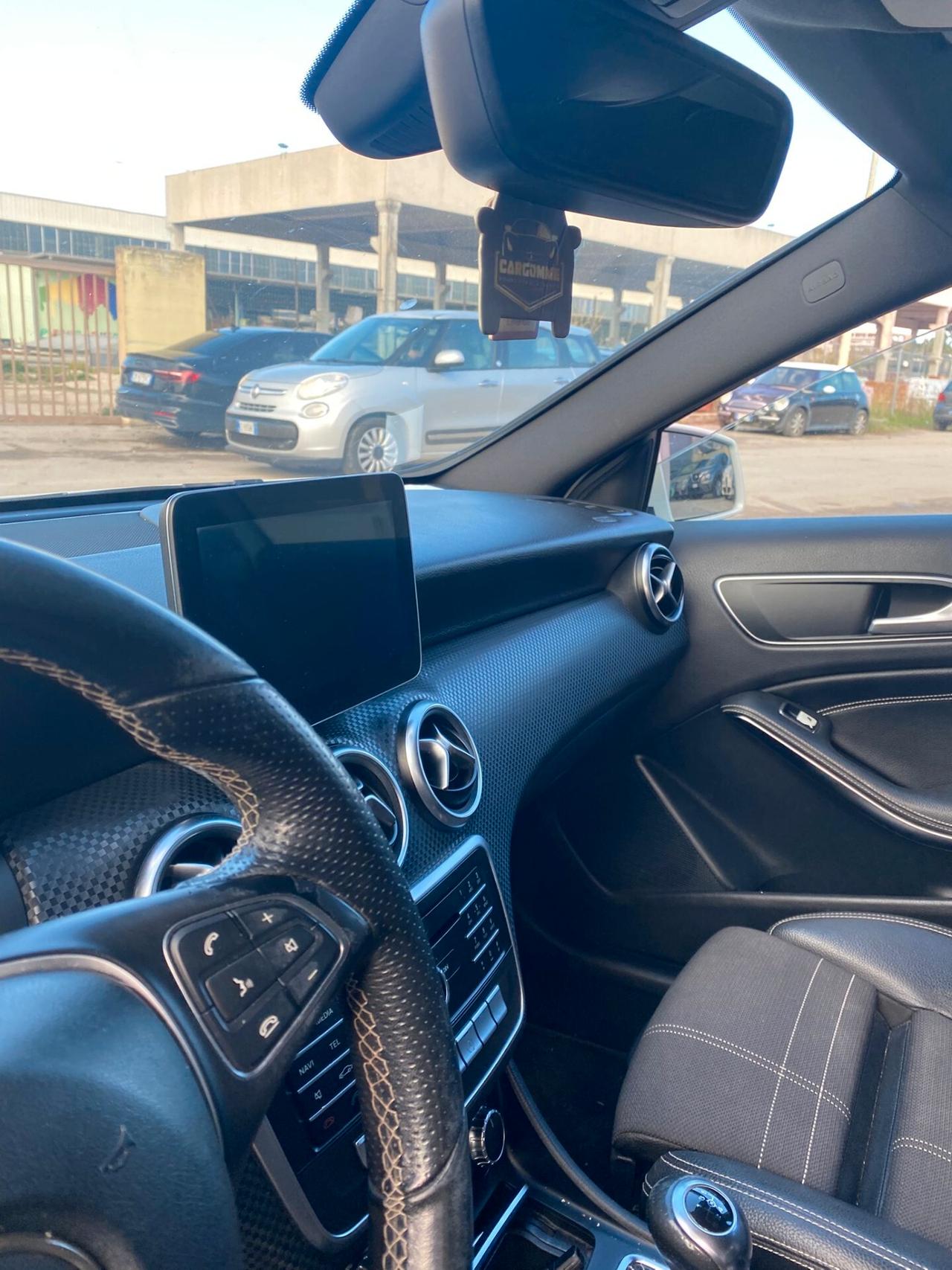 Mercedes-benz A 180 d Premium DIESEL 115 MILA KM