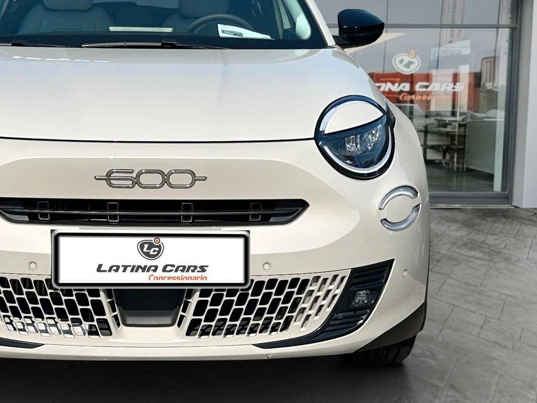 Fiat 600 1.2 hybrid La Prima 110cv AUTOM E TELECAMERA