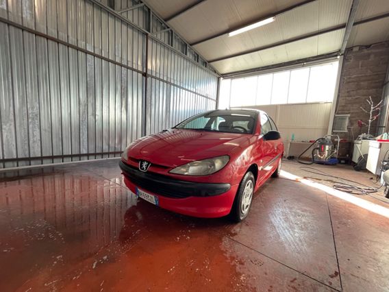 Peugeot 206 1.1 5p. XT imp gpl scade 2027