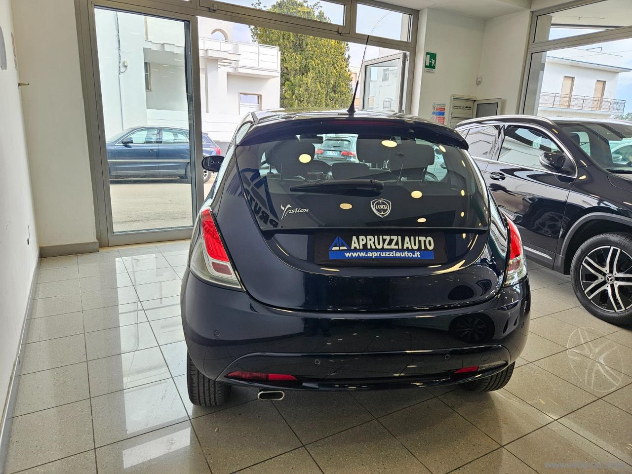 LANCIA Ypsilon 1.2 69 CV 5p. Platinum