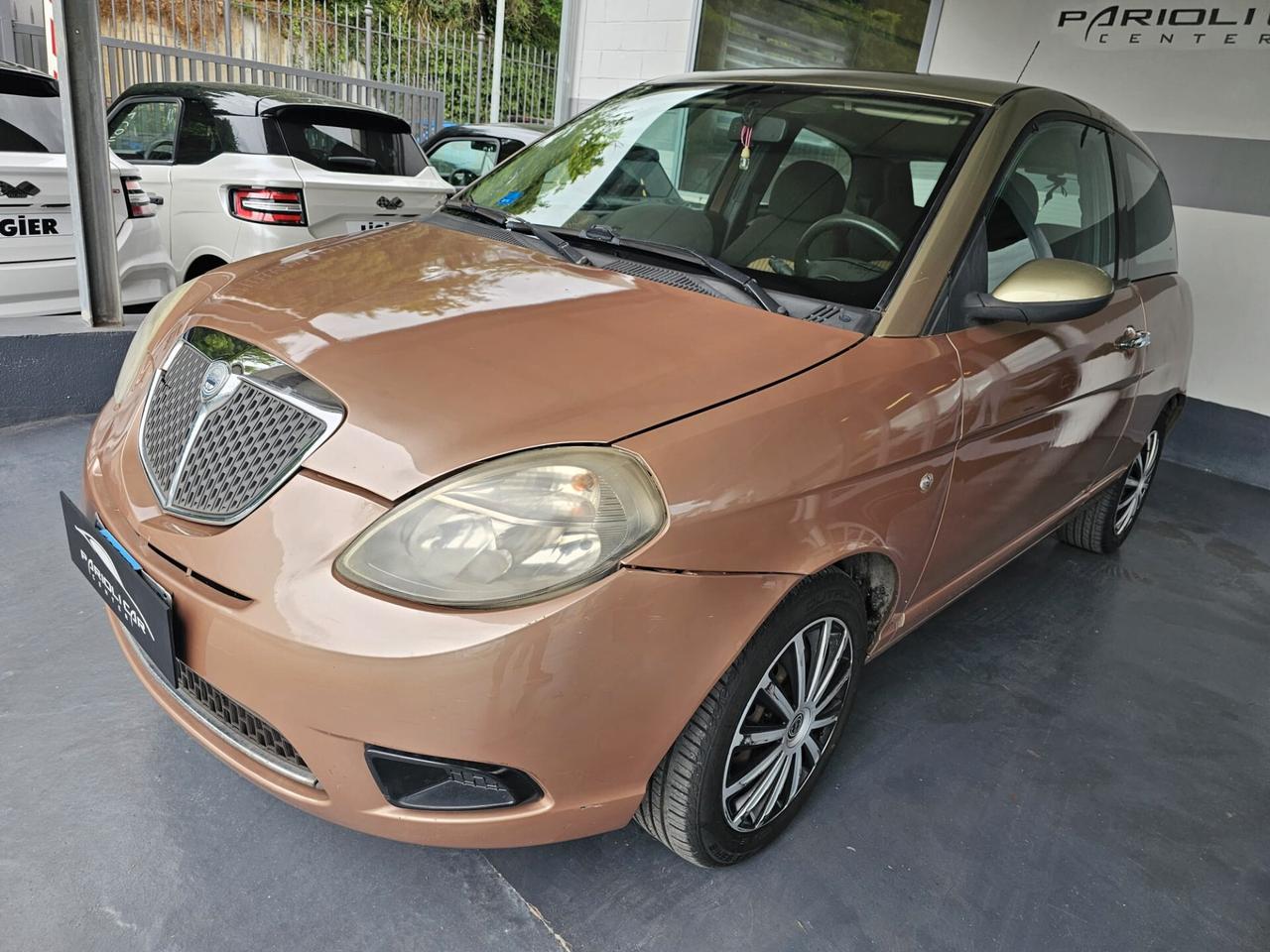 Lancia Ypsilon 1.2 Oro Giallo