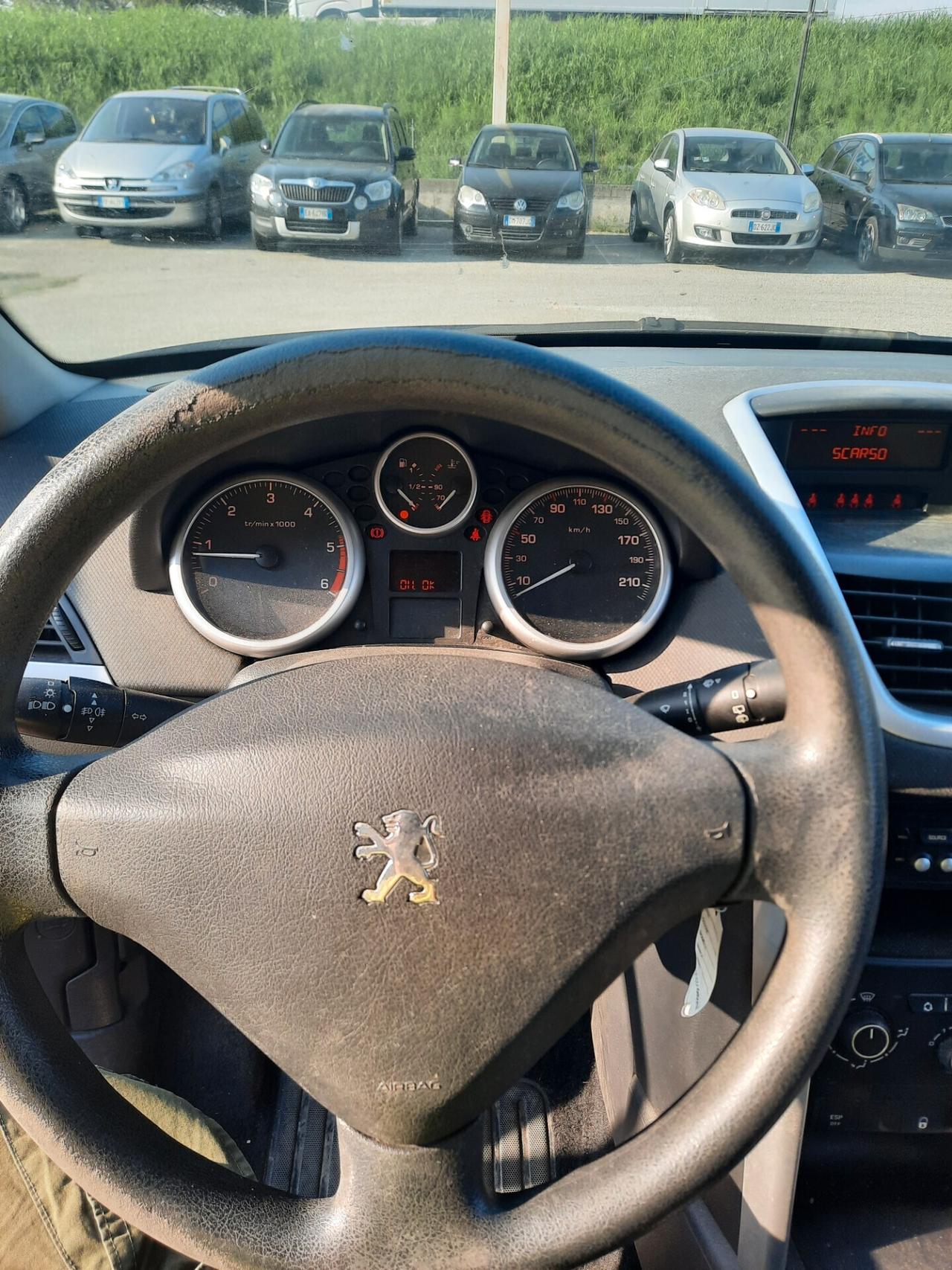 Peugeot 207 1.4 HDi 70CV 3p. OK NEOPATENTATI