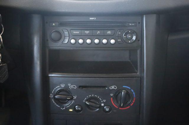 PEUGEOT 207 1.4 ECO GPL 75CV 5Porte Sport per NEOPATENTATI