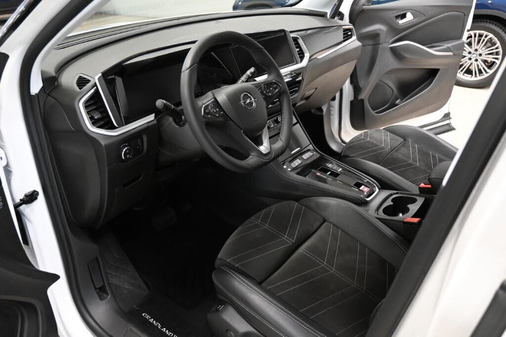 Opel Grandland Ultimate 1.2 Turbo (130 CV) aut.