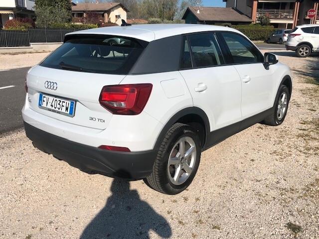 Audi Q2 30 TDI Business