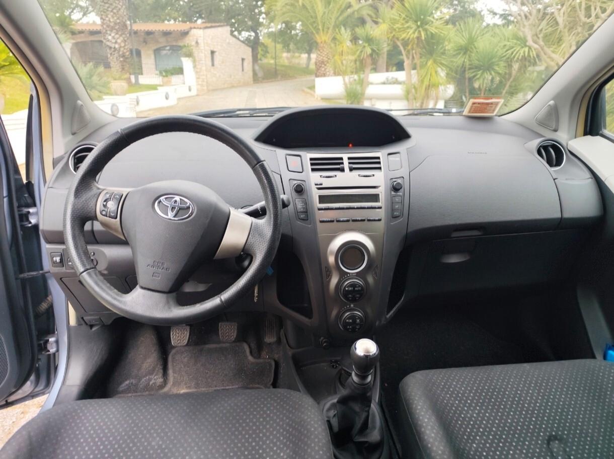 Toyota Yaris 1.3 5 porte Sol