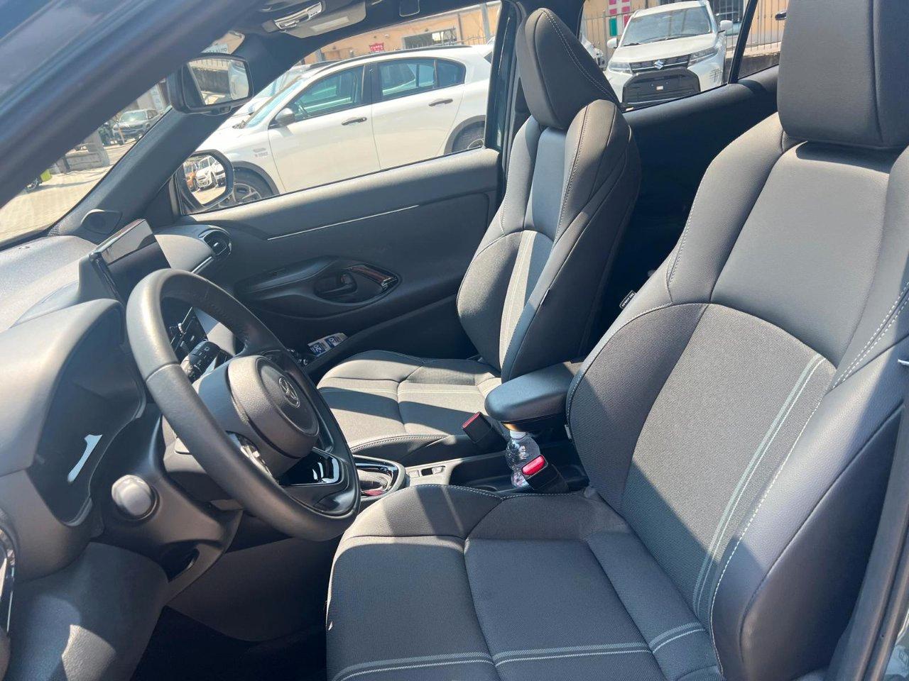 Toyota Yaris Cross 1.5h Lounge fwd 130cv e-cvt