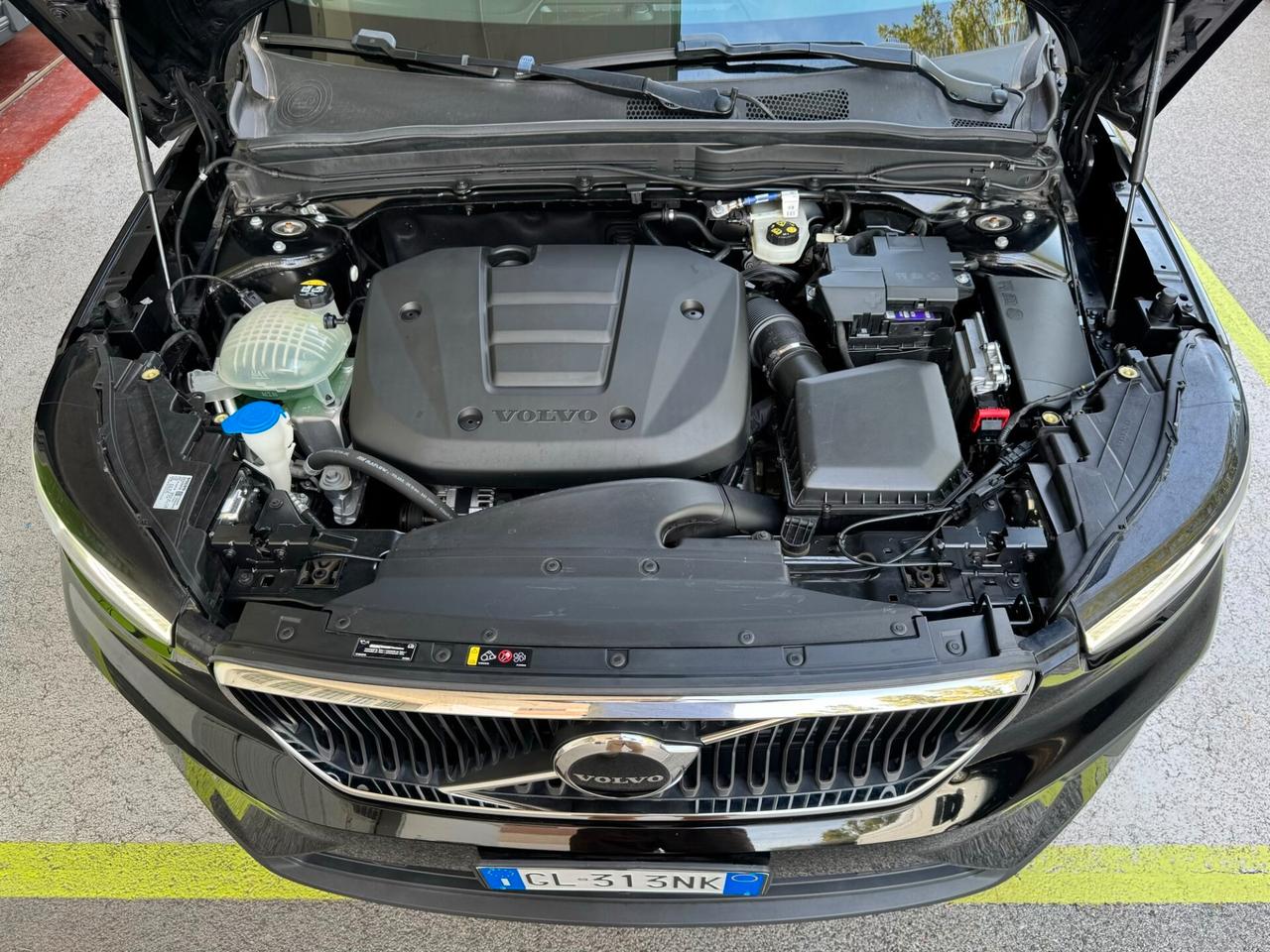 Volvo XC40 1.5 T2 Core GEARTRONIC UNIPROPR GARAN24