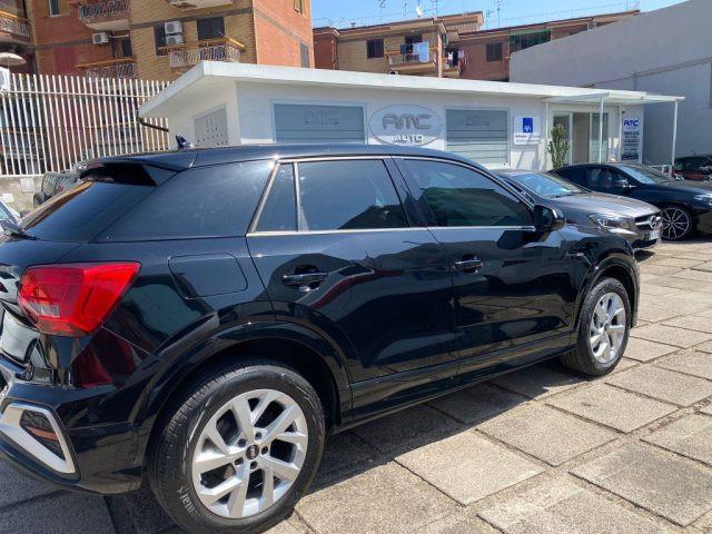 AUDI Q2 30 TDI S tronic Identity Black