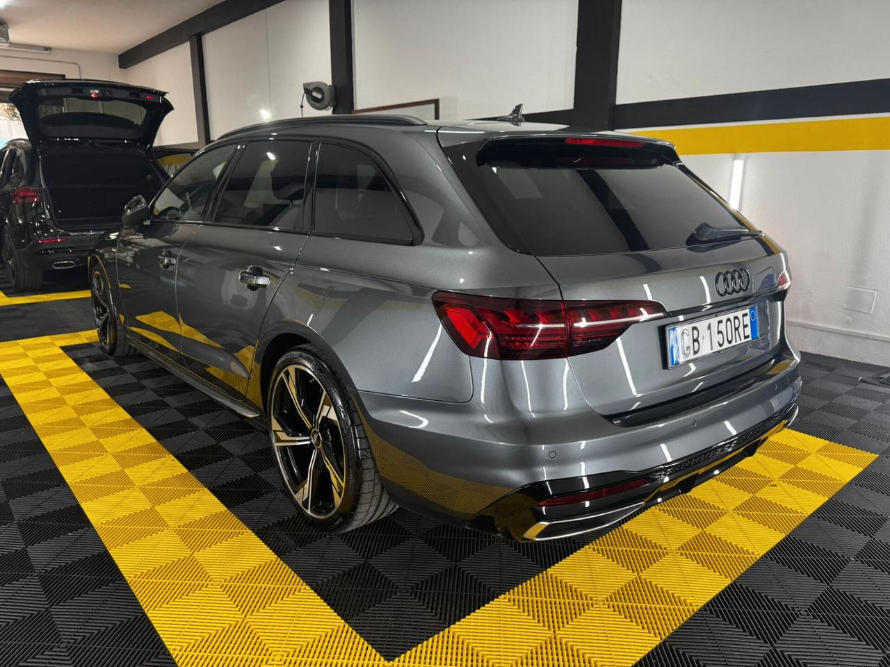 Audi A4 Avant 40 TDI S tronic line edition