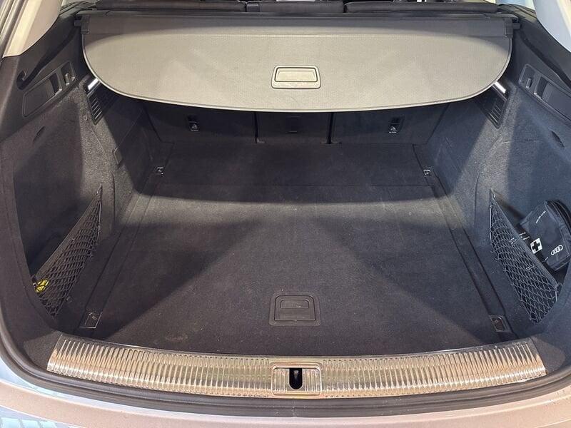 Audi Q5 40 2.0 tdi mhev 12V S line quattro s-tronic 204cv