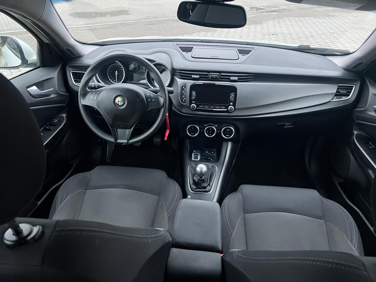 Alfa Romeo Giulietta 1.6 JTDm-2 105 CV Distinctive