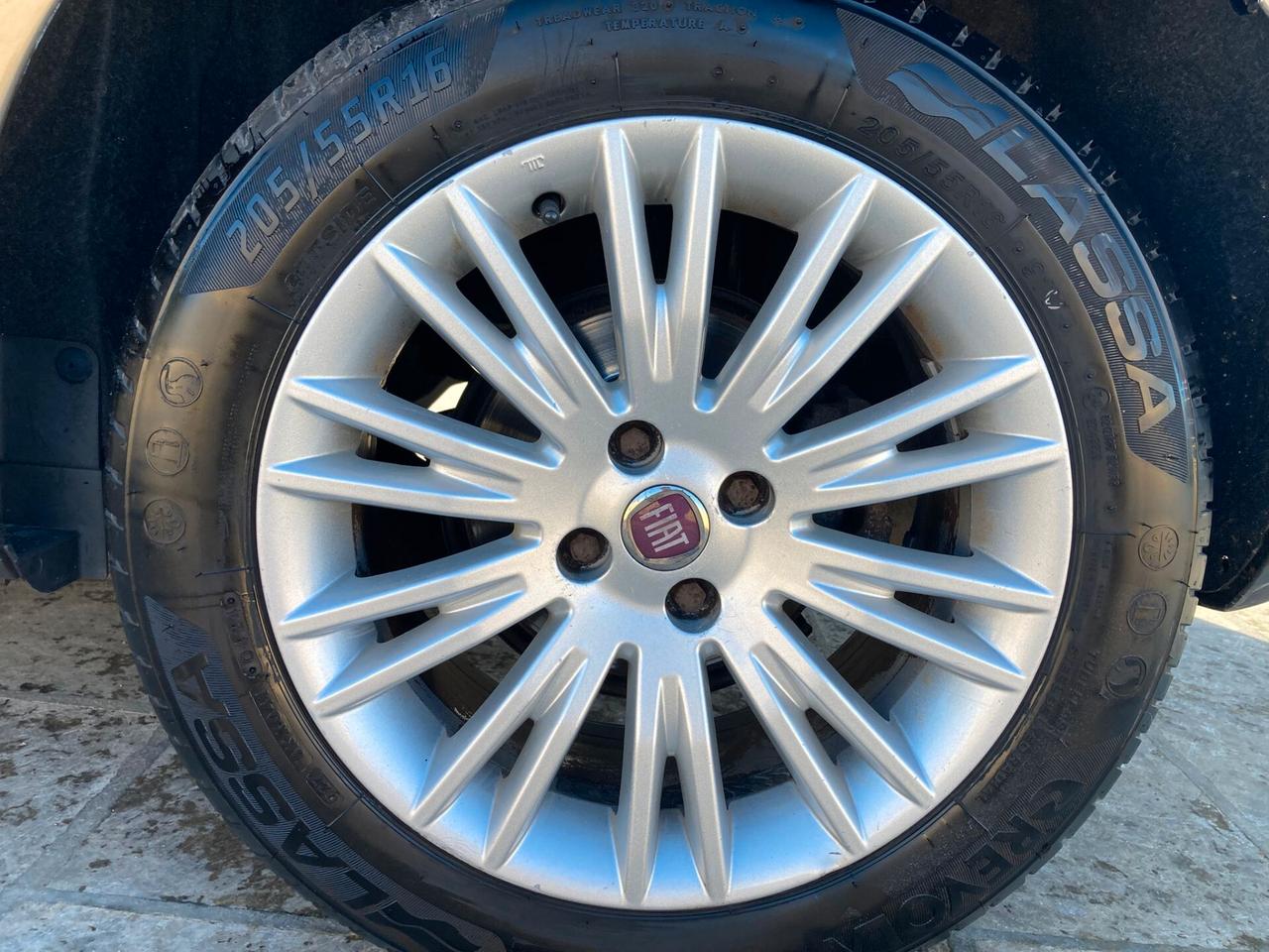 Fiat Bravo 1.6 MJT - IDEALE X NEOPATENTATI - 2011