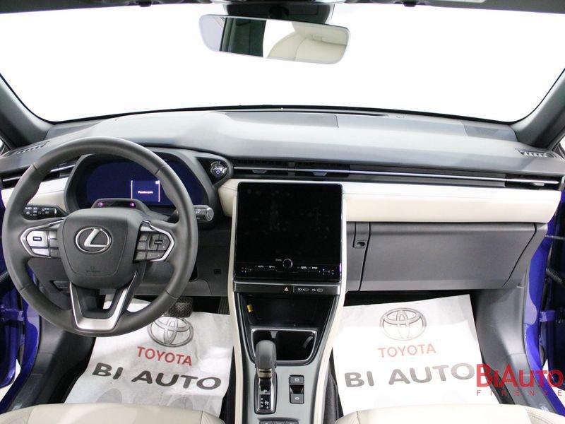 Lexus LBX LBX Hybrid Elegant