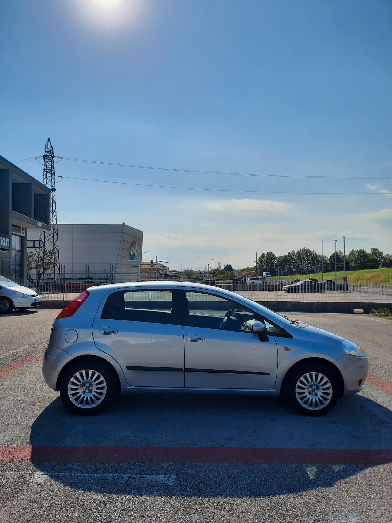 Fiat Grande Punto 1.3MJT 75 5p. ok neopatentati