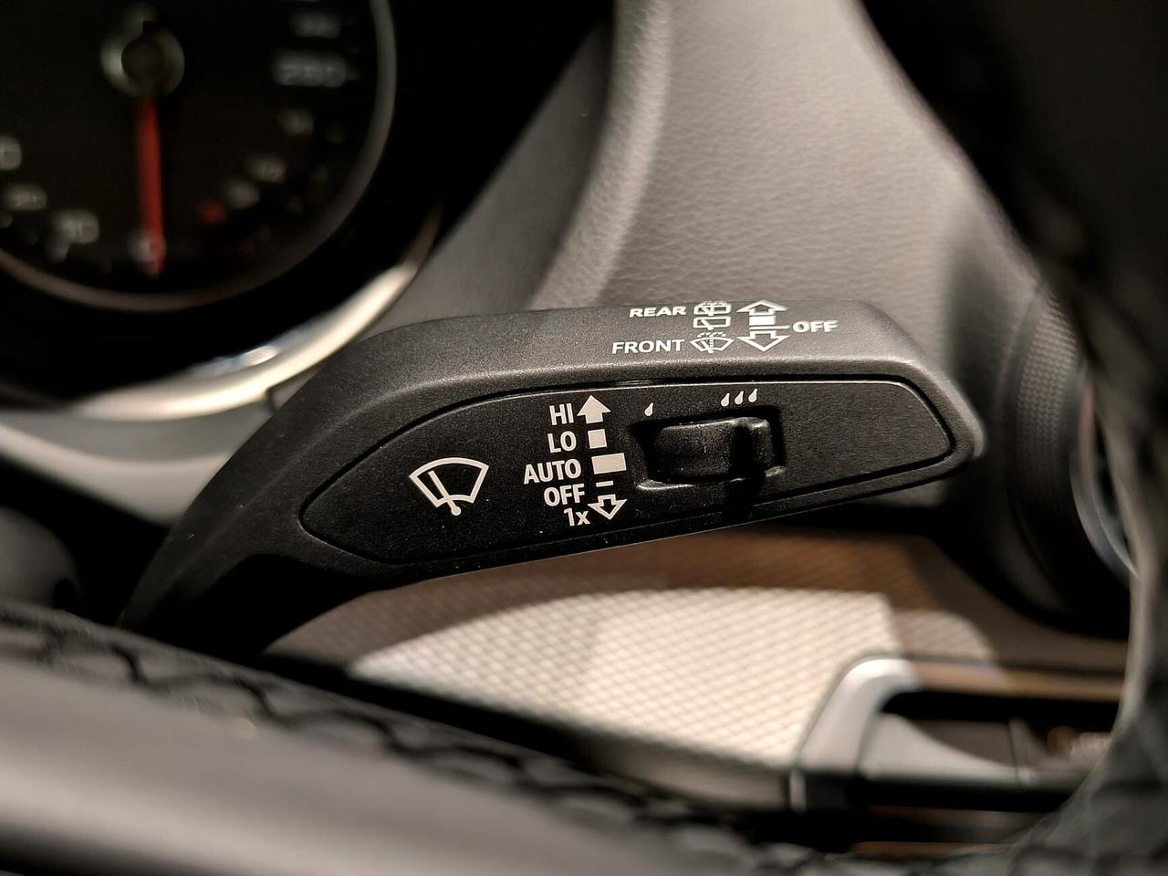 Audi Q2 30 TDI S tronic Business