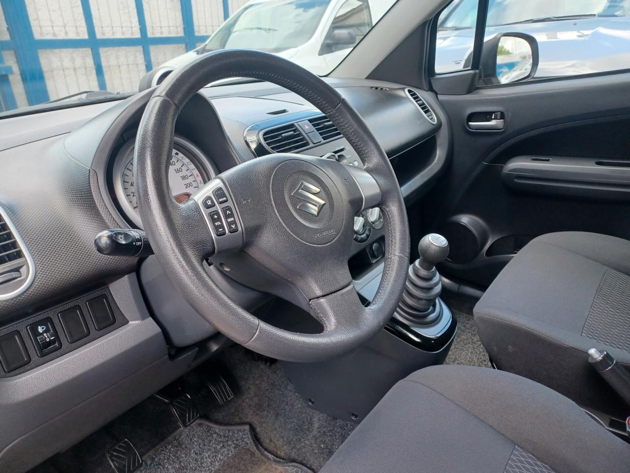 Suzuki Splash 1.0 Style Solo 100000 km 2014
