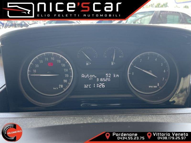 Lancia Ypsilon 1.0 FireFly 5 porte S&S Hybrid Ecochic Silver