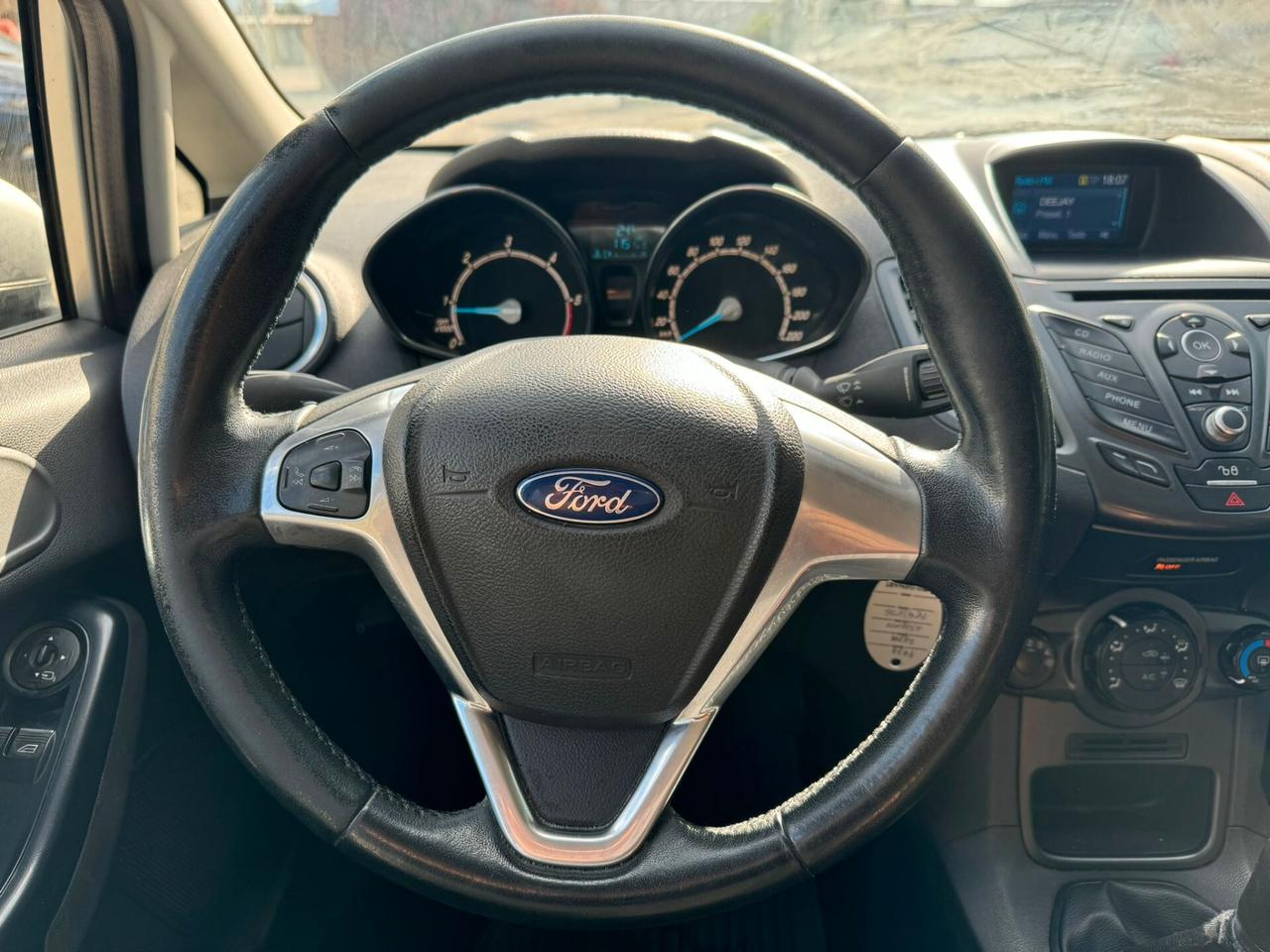 Ford Fiesta 1.5 TDCi 75CV 5 porte Business