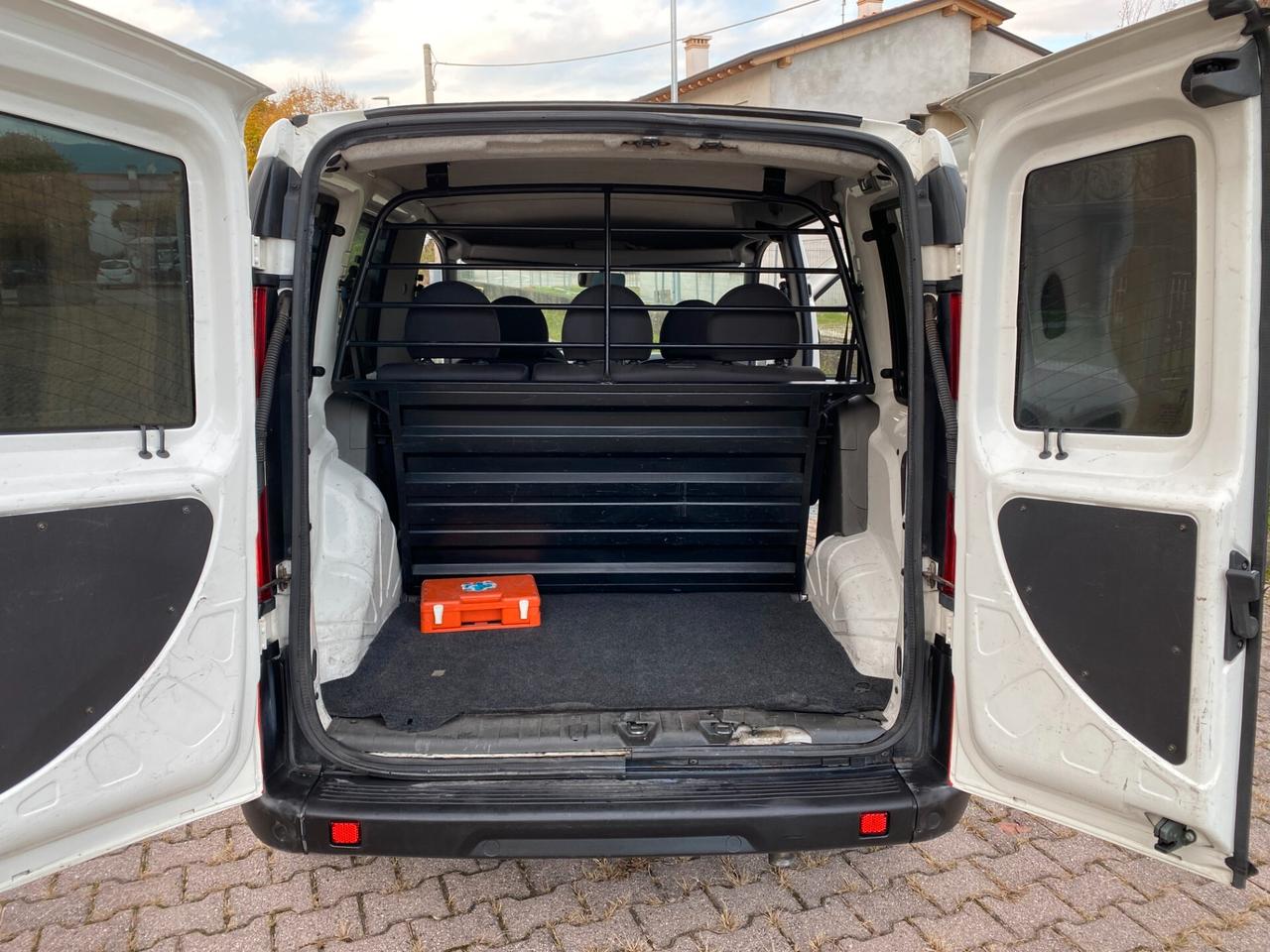 Fiat Doblò 1.3 Mjt Autocarro 5Posti CLIMA