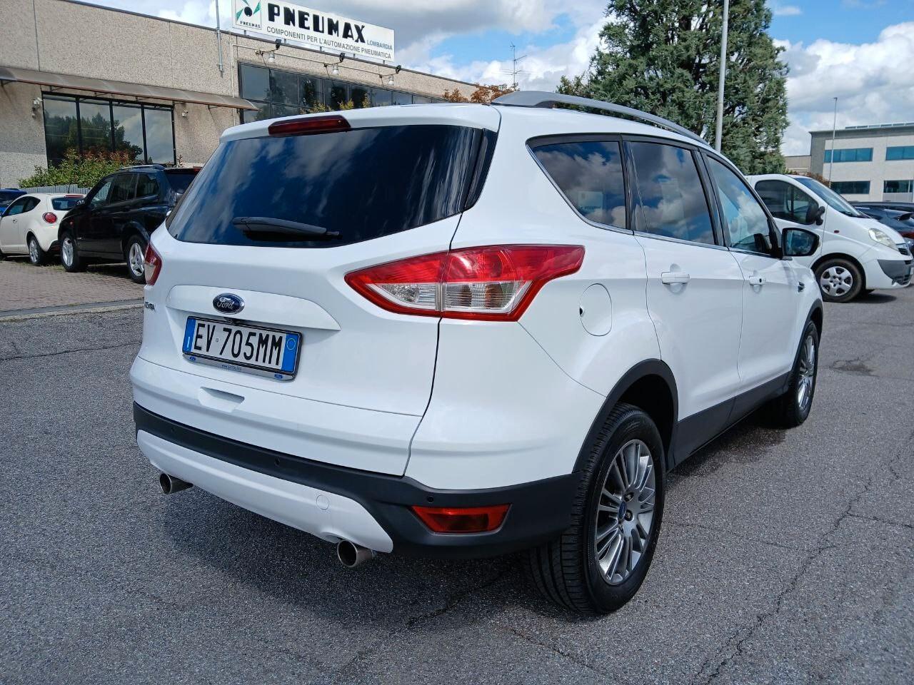 Ford Kuga 2.0 TDCI 140 CV 4WD Powershift
