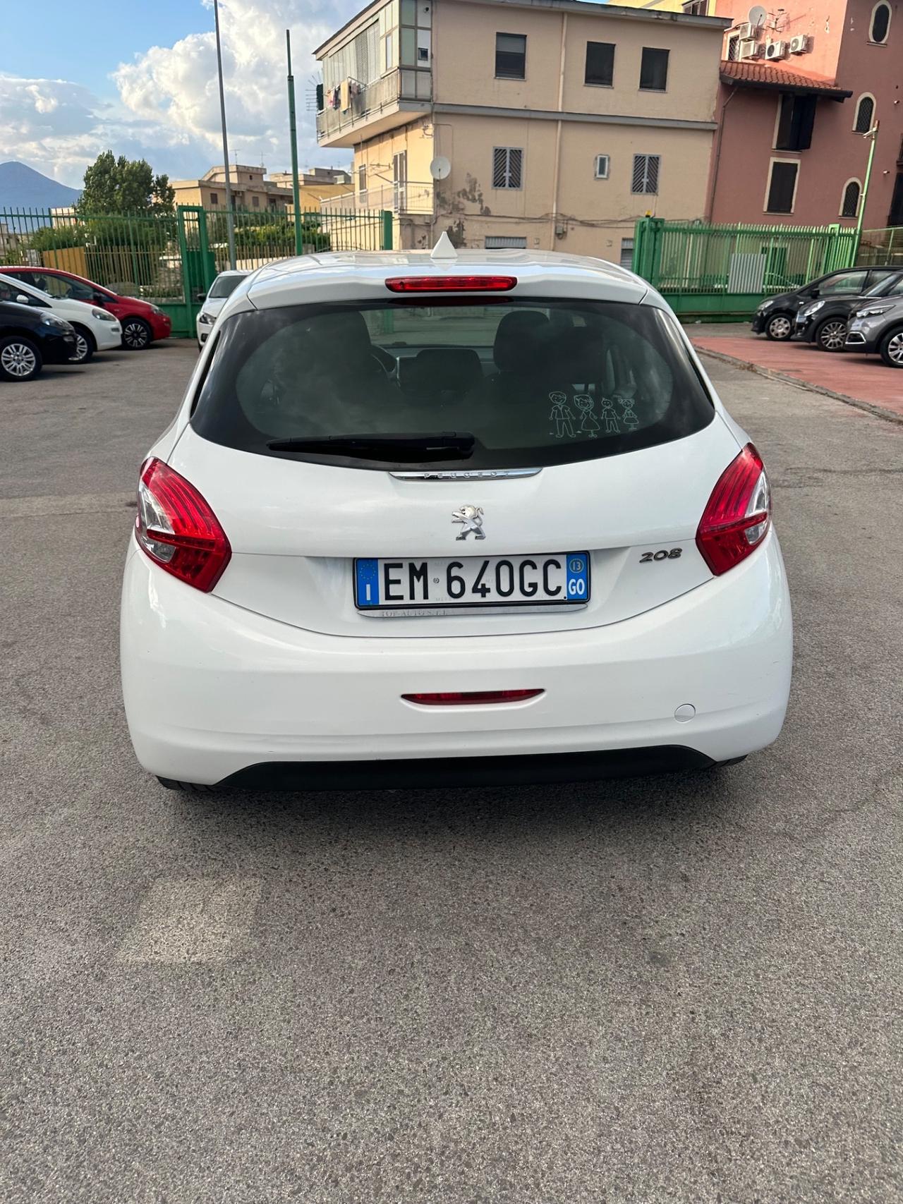 Peugeot 208 1.2 VTi 82 CV 5 porte Allure