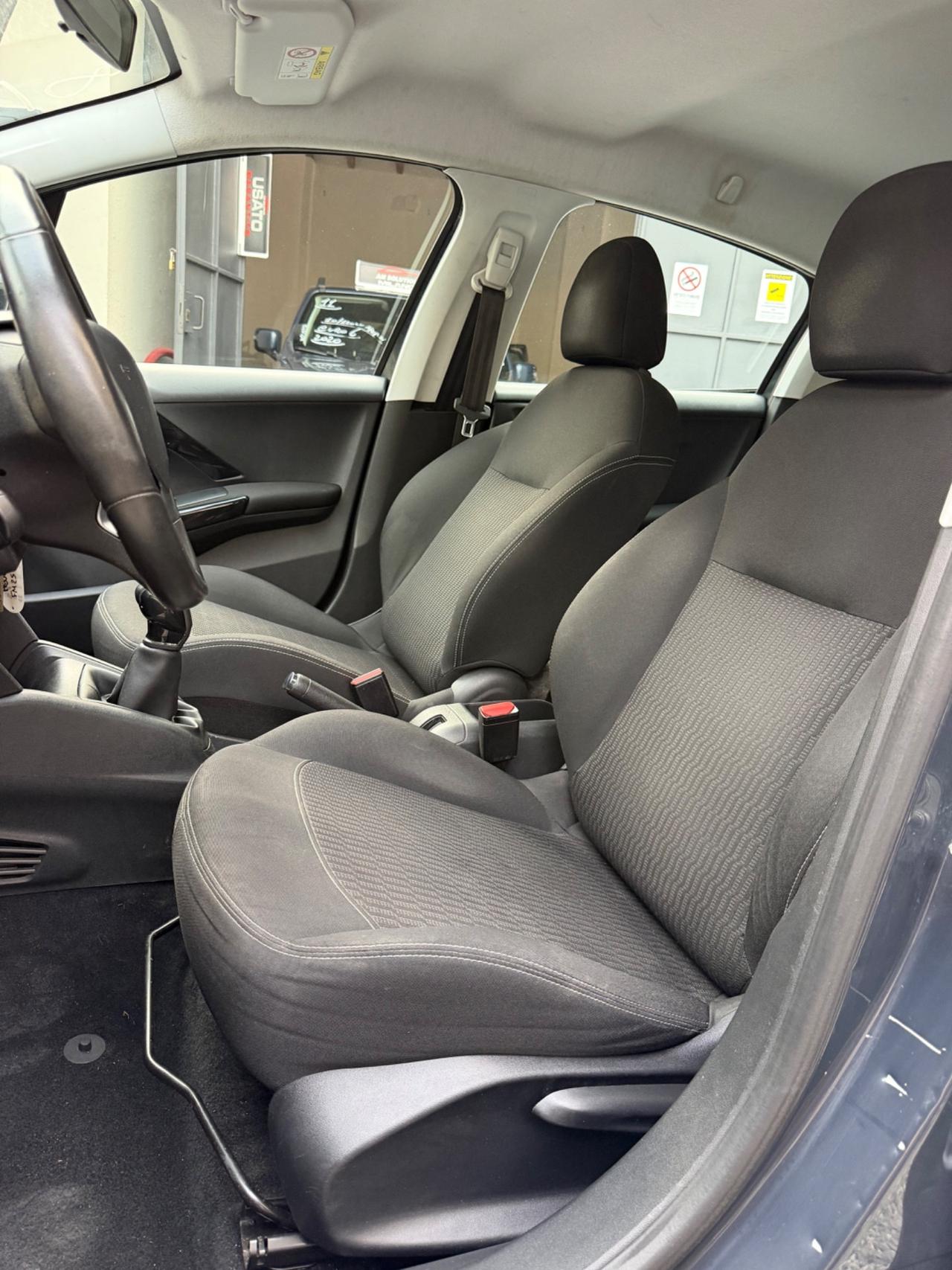 Peugeot 208 1.2 Neopatentati Euro 6