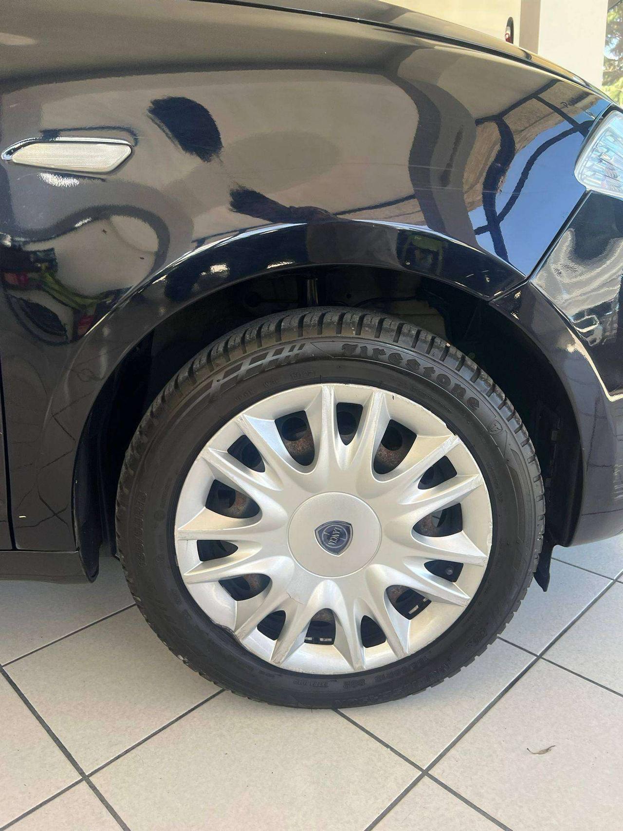 Lancia Ypsilon Ypsilon III 1.2 8v Silver SOLO 112.