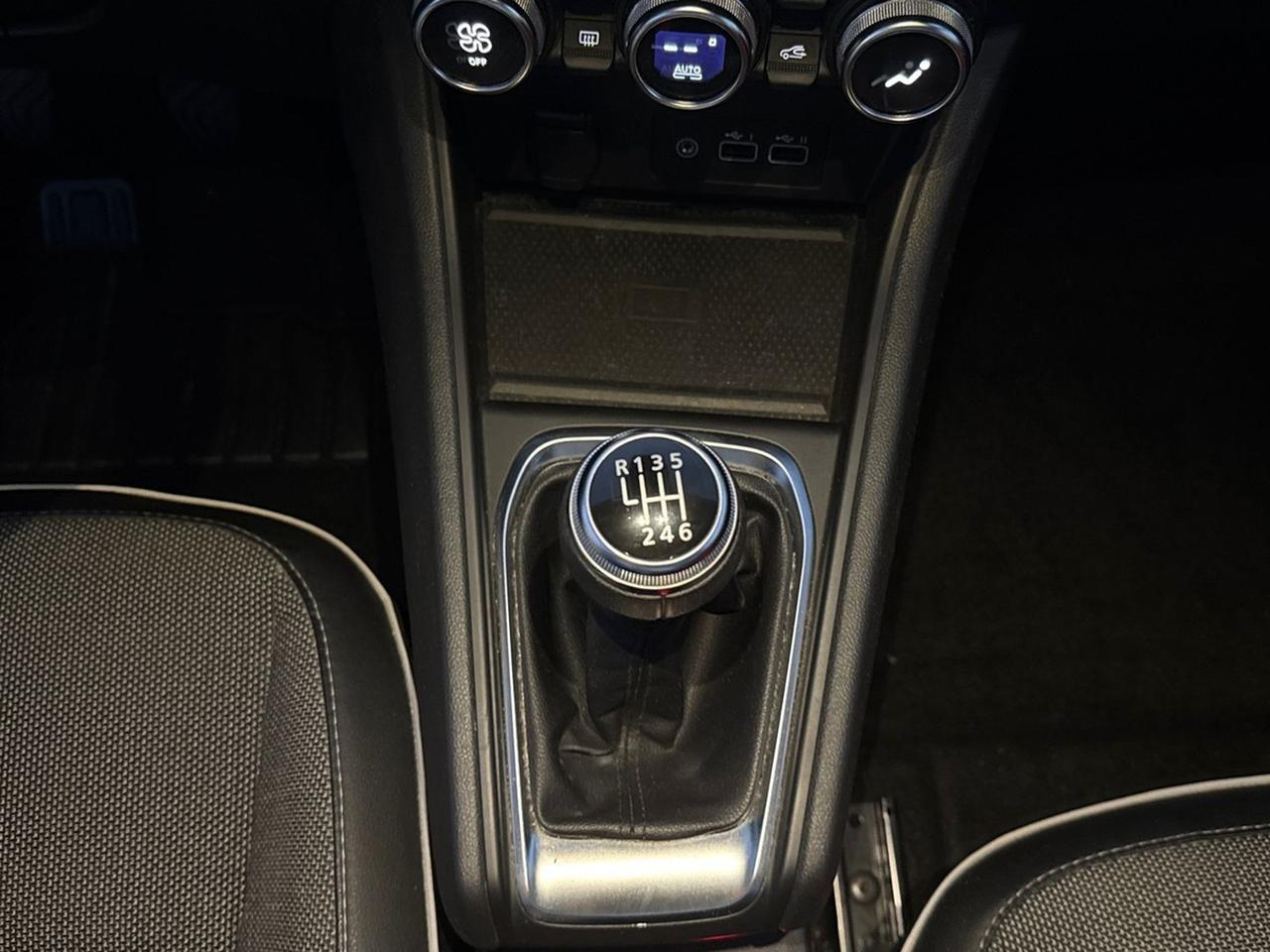 Renault Captur 1.0 tce techno 90cv