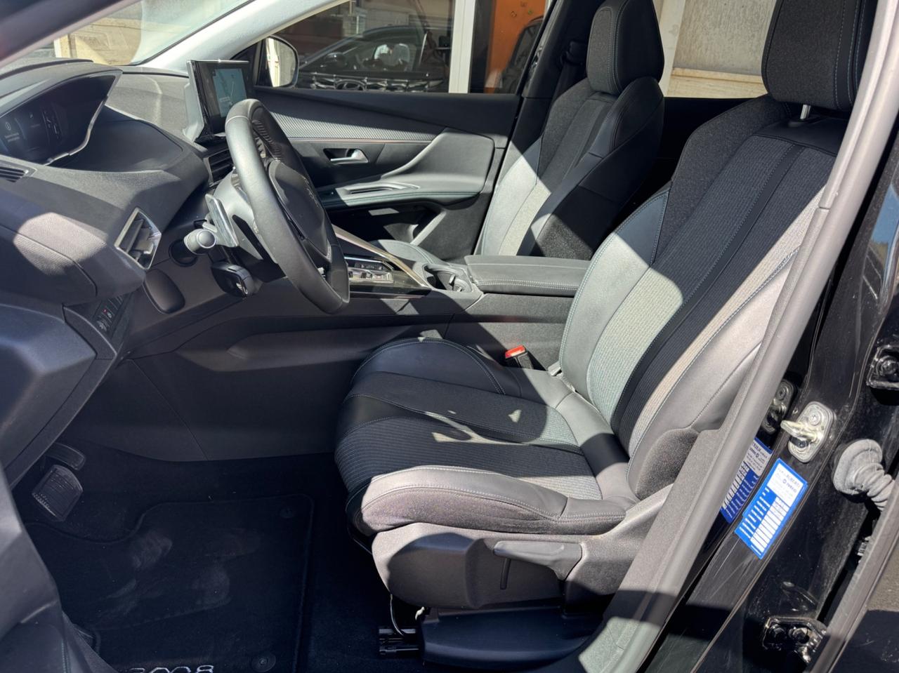 Peugeot 3008 BlueHDi 130 S&S Allure