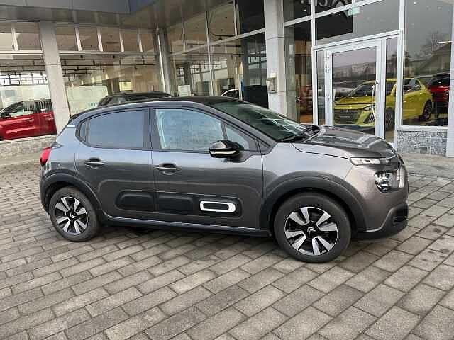 Citroen C3 1.2 PureTech 110cv SHINE AZIENDALE