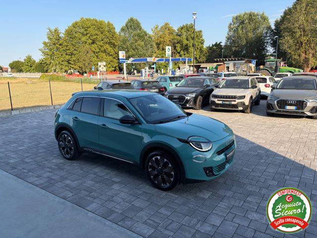 FIAT 600 Hybrid DCT MHEV La Prima ANCHE NEOPATENTATI